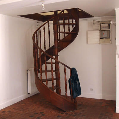 design-espace-escalier-avant